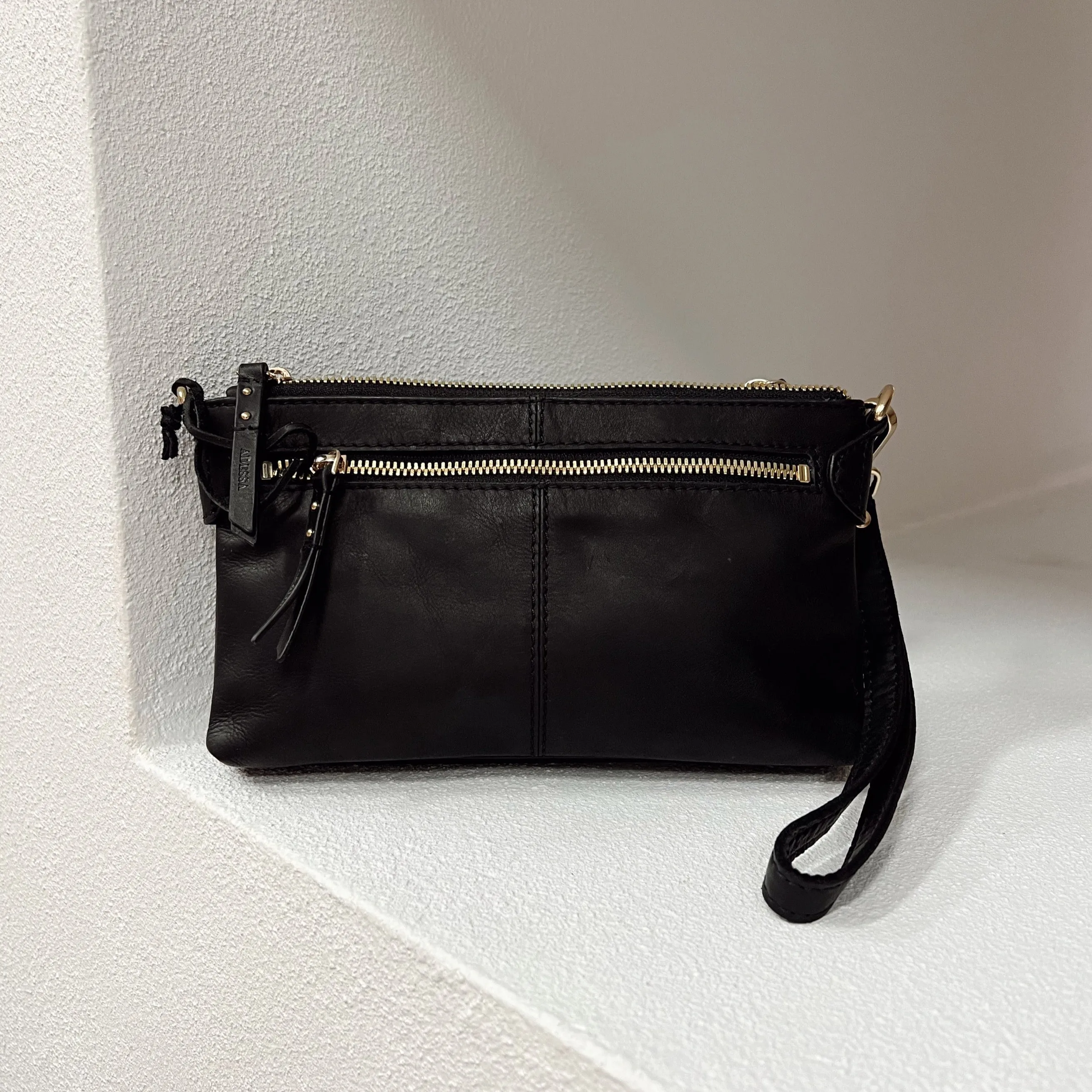 Derby Crossbody/Wristlet