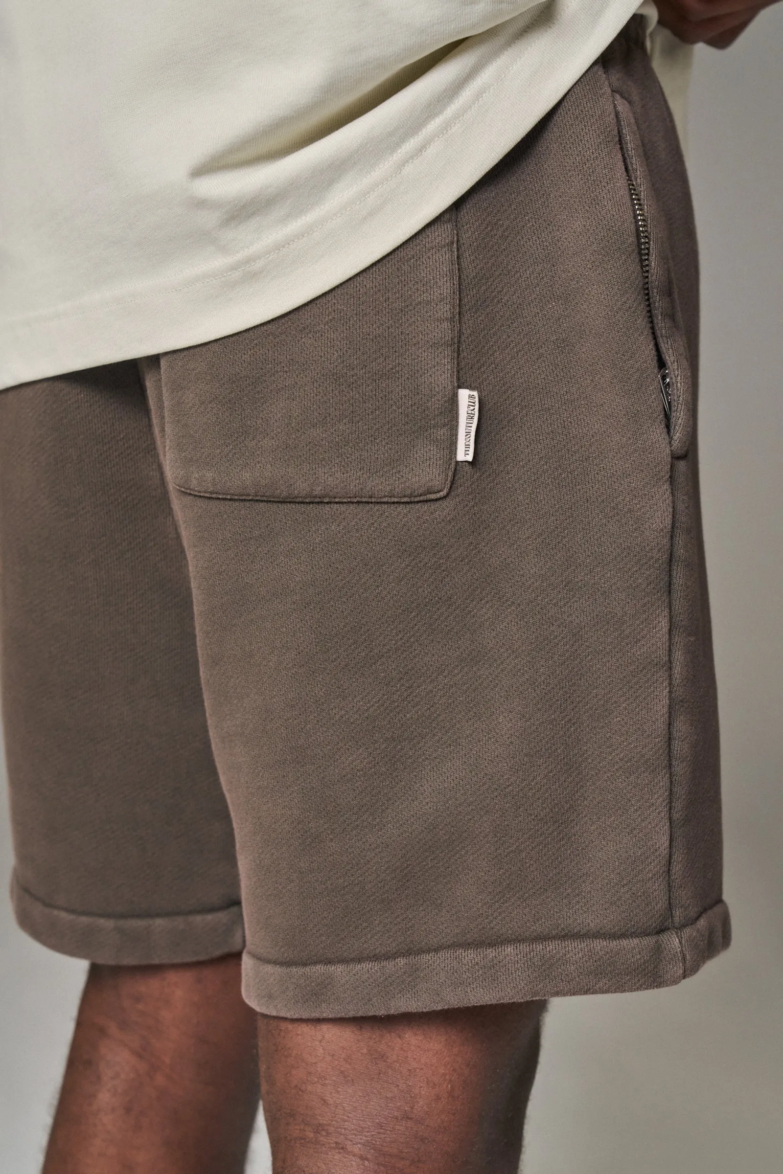 LAUNDERED CLASSICS SHORTS - BROWN