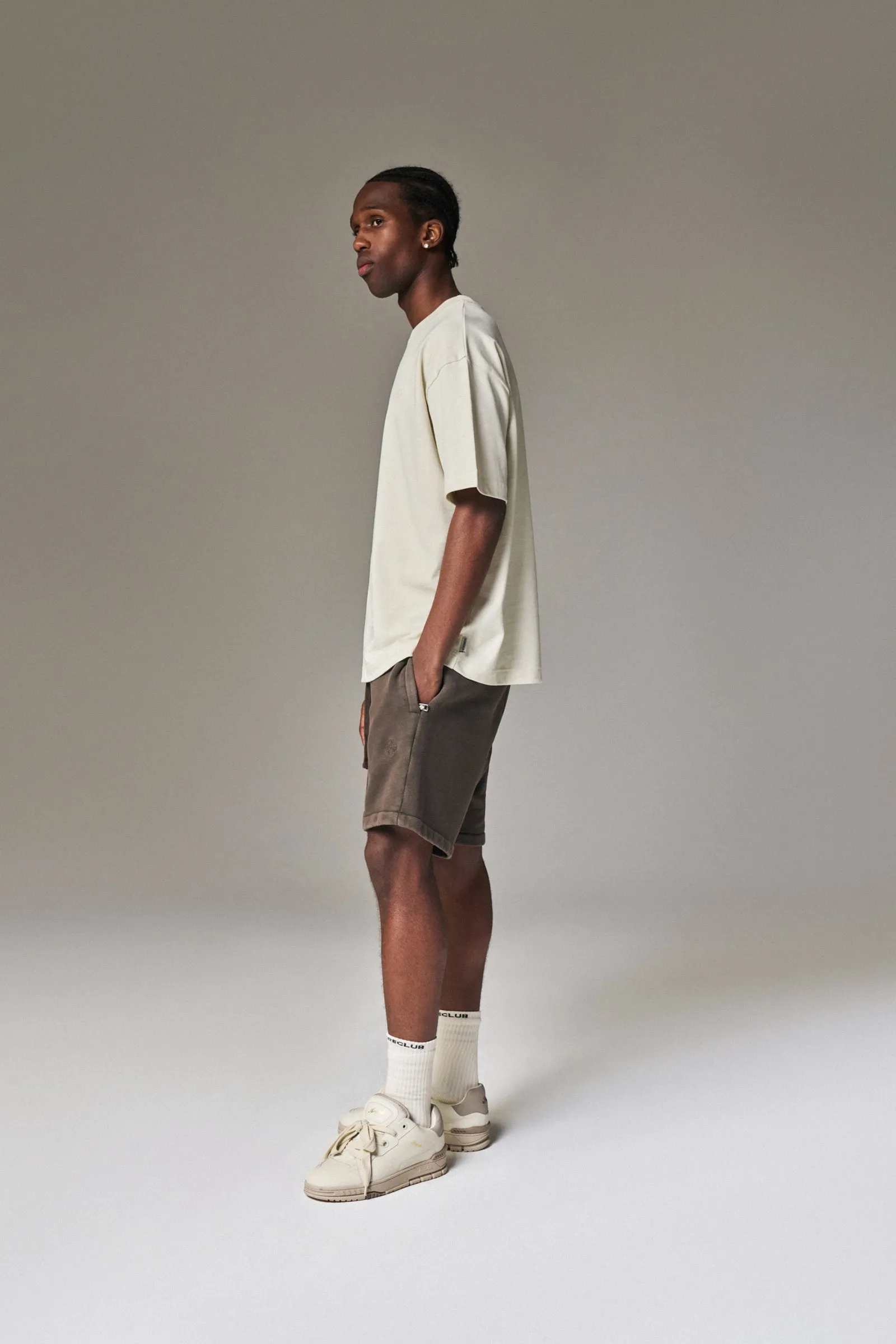 LAUNDERED CLASSICS SHORTS - BROWN