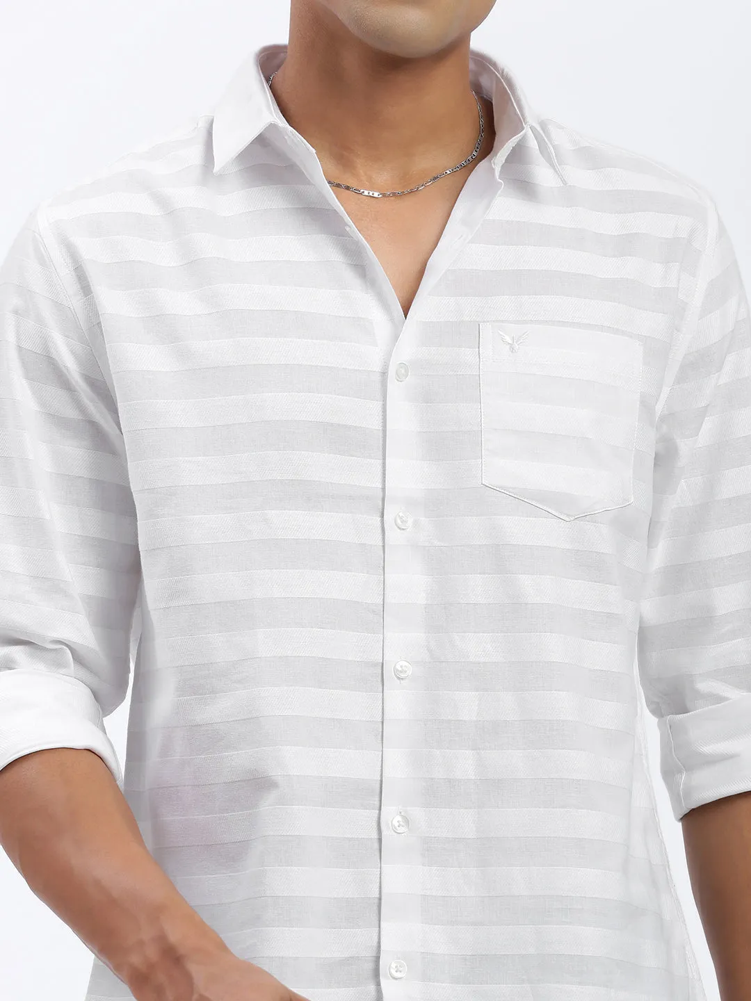 Men White Standard Spread Collar Textured Cotton Casual Shirt